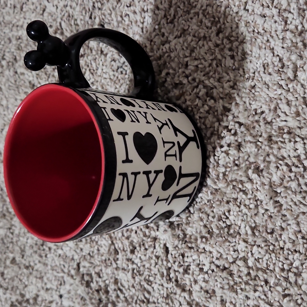 Rare Disney NYC mug.